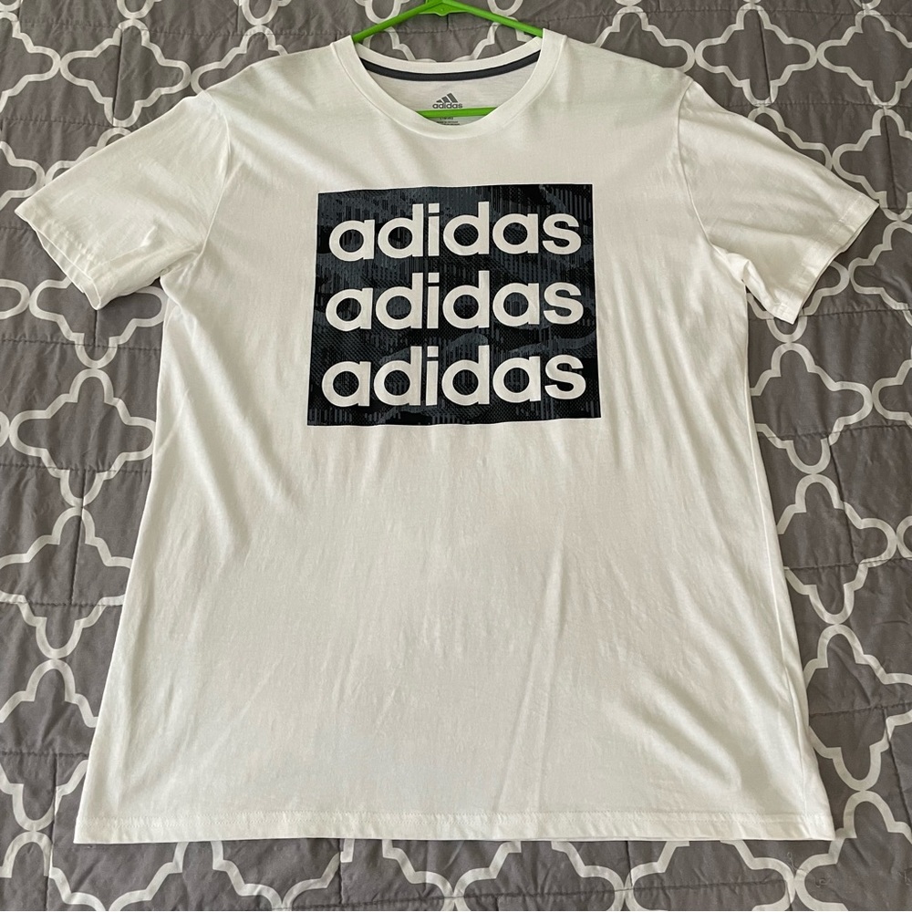 Boys Adidas Tshirt XL